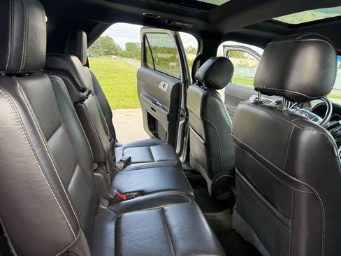 Used 2014 Ford Explorer Sport AWD/4WD image 28