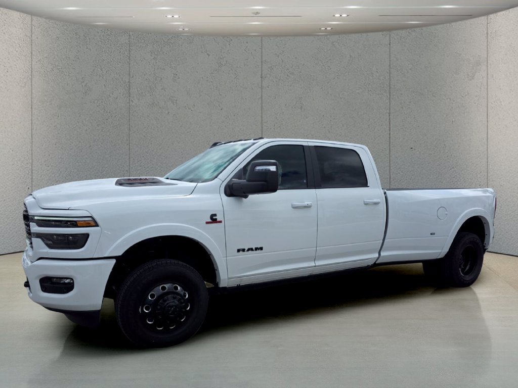 New 2026 RAM 3500 Limited AWD/4WD image 10