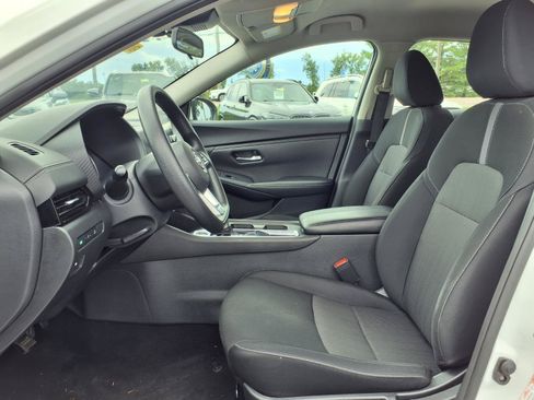 Used 2024 Nissan Sentra SV FWD image 22