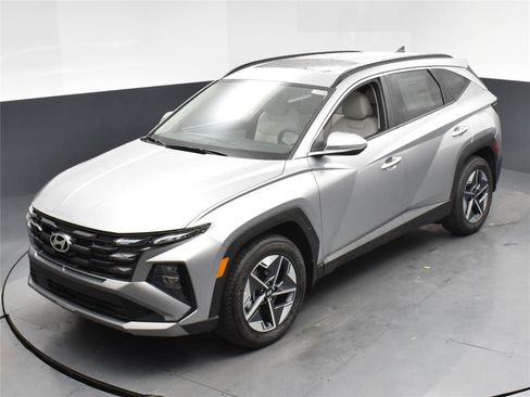 Used 2025 Hyundai Tucson SEL image 10