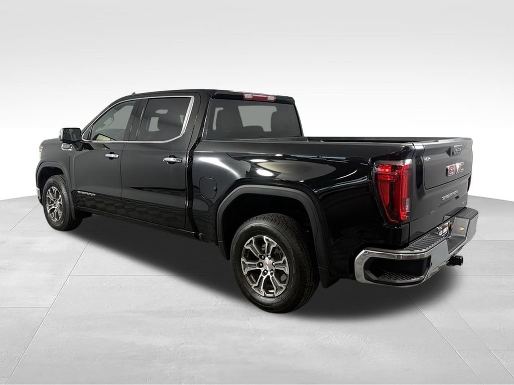 Used 2025 GMC Sierra 1500 SLT AWD/4WD image 9