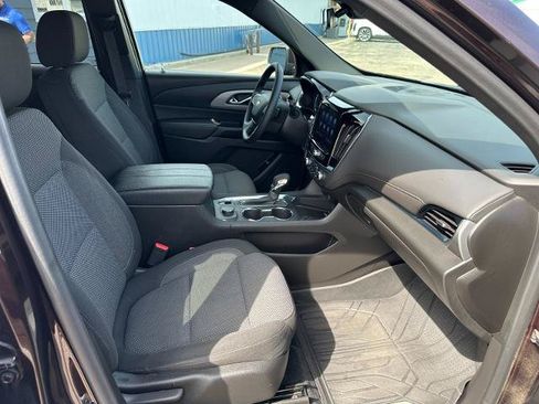 Used 2023 Chevrolet Traverse LT AWD/4WD image 29