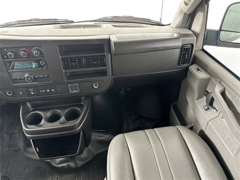 Used 2023 GMC Savana 2500 Work Van w/ Driver Convenience Package image 21