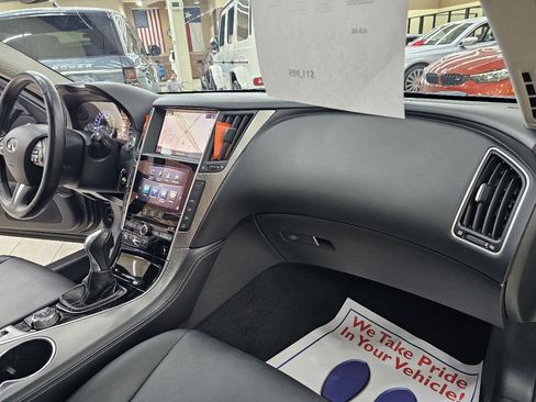 Used 2016 INFINITI Q50 3.0t Premium w/ Driver Assistance Package image 22