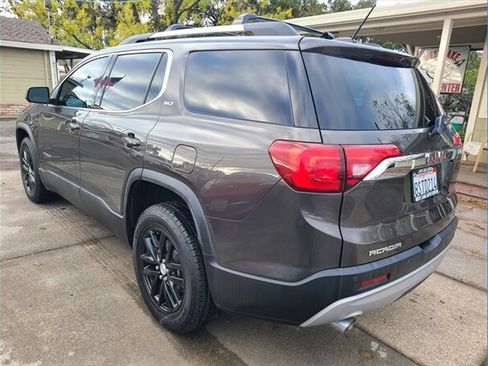Used 2019 GMC Acadia SLT image 4