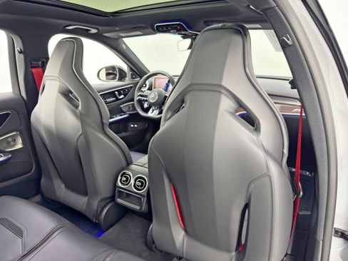 Used 2024 Mercedes-Benz C 63 AMG S image 45