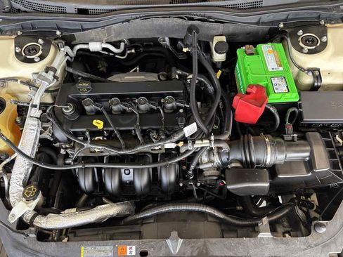 Used 2010 Ford Fusion SE FWD image 28
