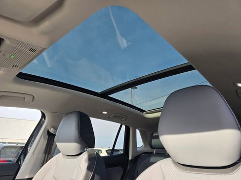 New 2026 Volkswagen Tiguan SE AWD/4WD image 25