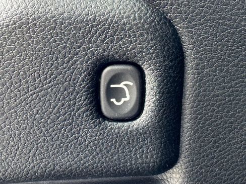 Used 2020 Jeep Grand Cherokee Limited w/ Luxury Group II image 13