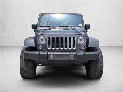 Used 2017 Jeep Wrangler Unlimited Sahara w/ Connectivity Group AWD/4WD image 2