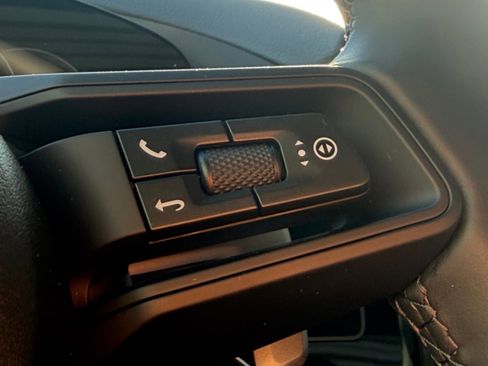 New 2026 Porsche Cayenne image 28