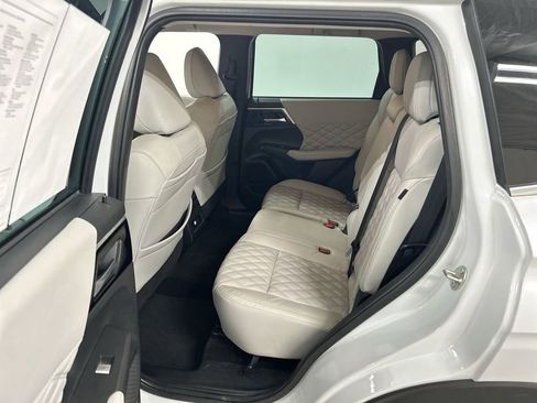 Used 2022 Mitsubishi Outlander SEL image 20