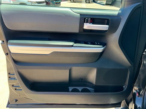 Used 2017 Toyota Tundra Limited AWD/4WD image 15