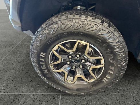 Used 2023 Chevrolet Colorado ZR2 w/ ZR2 Convenience Package III image 24