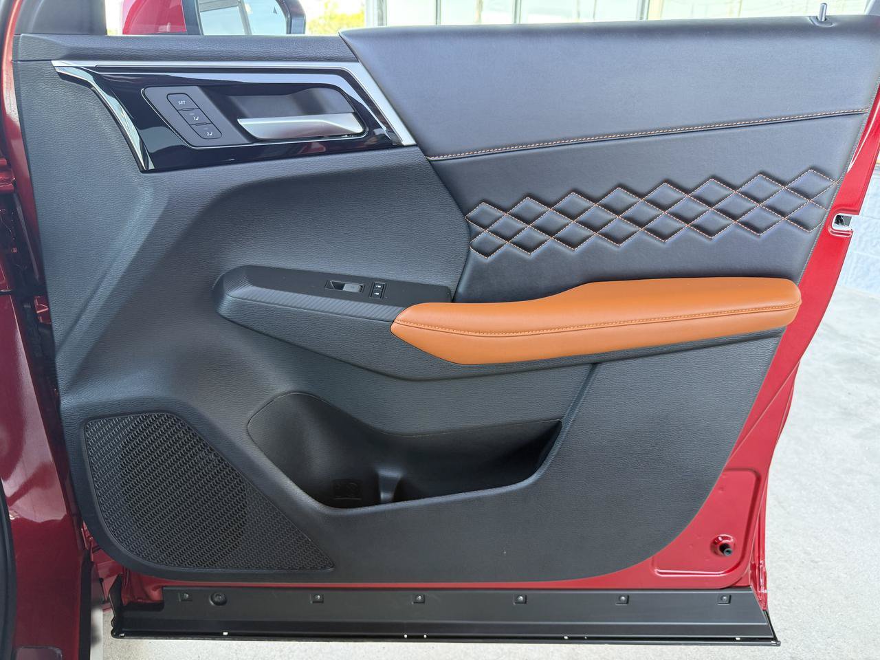 Used 2025 Mitsubishi Outlander SEL AWD/4WD image 32