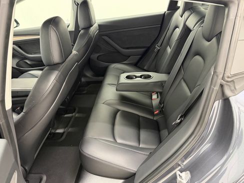 Used 2022 Tesla Model 3 image 11