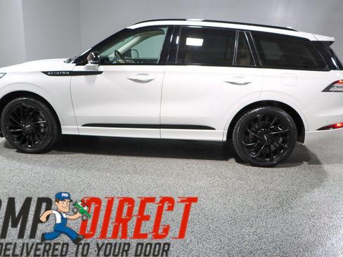 Used 2023 Lincoln Aviator Reserve w/ Equipment Group 201A AWD/4WD image 10