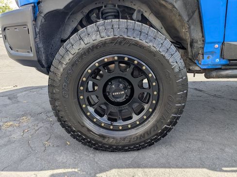 Used 2007 Toyota FJ Cruiser 4WD w/ Convenience Pkg image 32