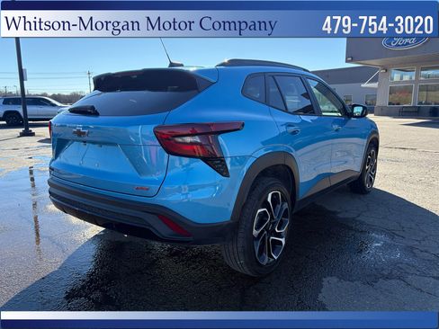 Used 2025 Chevrolet Trax RS w/ Driver Confidence Package image 5