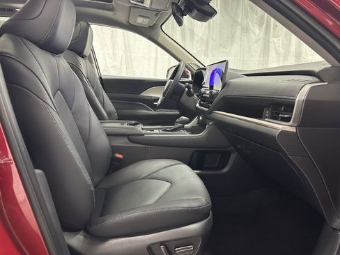 Used 2025 Toyota Grand Highlander Limited image 66