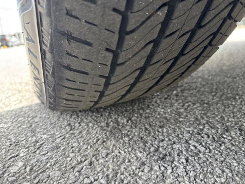 Used 2024 GMC Yukon Denali Ultimate image 12