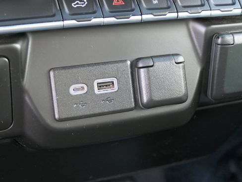 Used 2021 GMC Sierra 1500 2WD Regular Cab w/ Sierra Value Package image 23