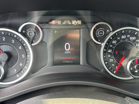 Used 2025 RAM 2500 Big Horn AWD/4WD image 20