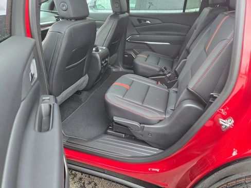 New 2026 Chevrolet Traverse RS image 8