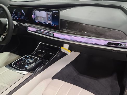 New 2026 BMW 760i xDrive w/ Executive Package AWD/4WD image 25