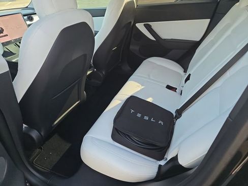 Used 2021 Tesla Model Y Performance AWD/4WD image 5