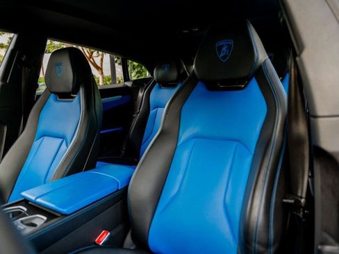 Used 2020 Lamborghini Urus AWD image 35