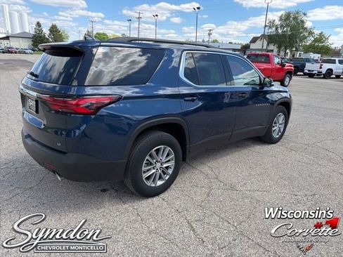 Used 2023 Chevrolet Traverse LT AWD/4WD image 4