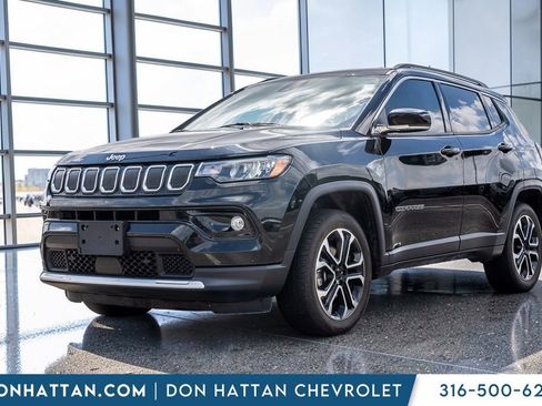 Used 2022 Jeep Compass Limited AWD/4WD image 1