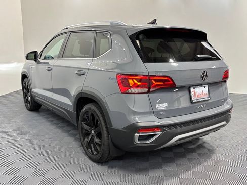 Used 2022 Volkswagen Taos SE AWD/4WD image 4