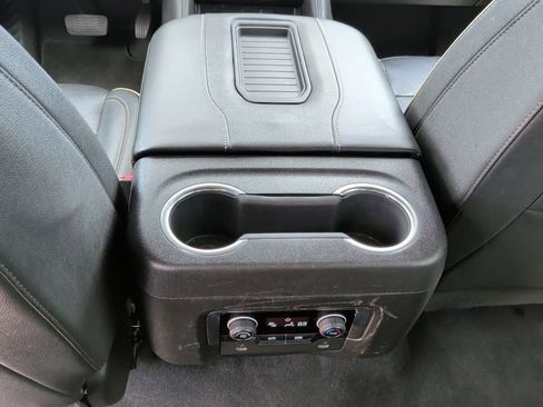 Used 2023 Chevrolet Suburban Premier AWD/4WD image 42