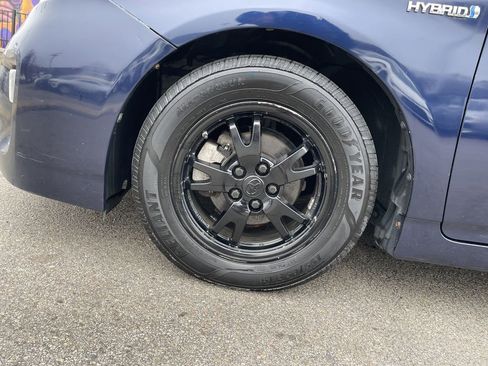 Used 2012 Toyota Prius Two image 9