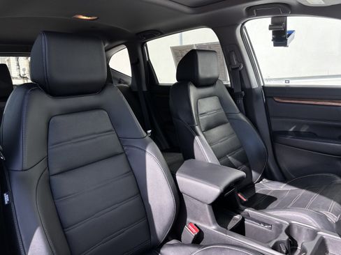 Certified 2017 Honda CR-V Touring image 37