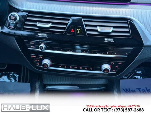 Used 2020 BMW 540i xDrive w/ M Sport Package image 27