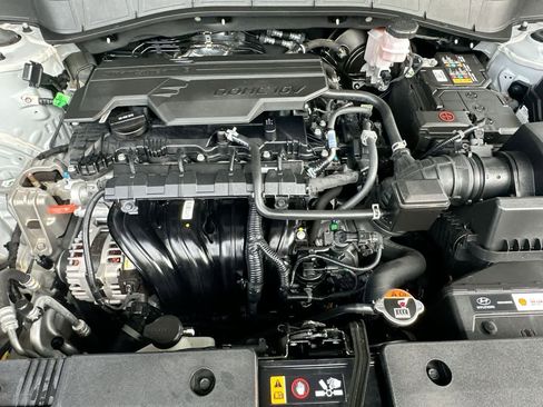 Used 2024 Hyundai Kona SEL FWD image 12