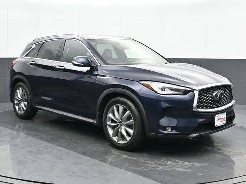 Used 2021 INFINITI QX50 Essential image 9