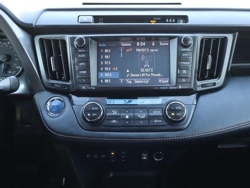 Used 2018 Toyota RAV4 SE w/ Advanced Technology Package image 35