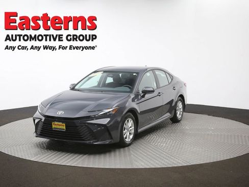 Used 2025 Toyota Camry LE FWD image 54