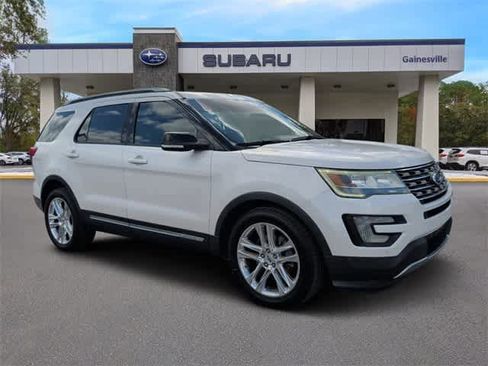 Used 2016 Ford Explorer XLT w/ Equipment Group 202A image 8