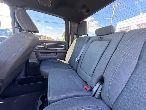 Used 2025 RAM 2500 Big Horn AWD/4WD image 18