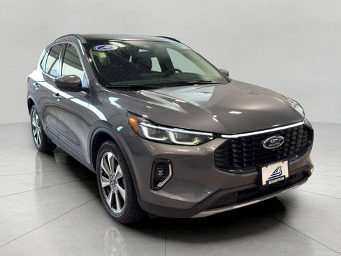 Used 2023 Ford Escape Platinum w/ Class II Trailer Tow Package image 1