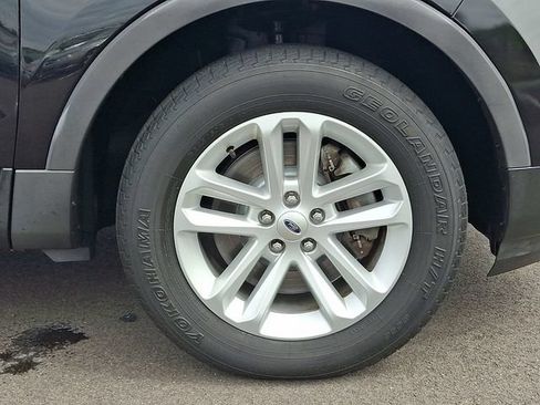 Used 2015 Ford Explorer XLT AWD/4WD image 9