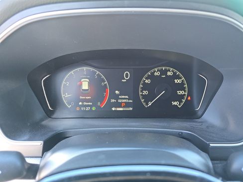 Used 2025 Honda Pilot Touring image 19