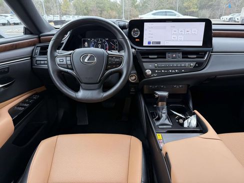 Used 2025 Lexus ES 350 Premium w/ Premium Package image 8