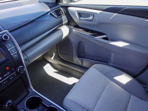 Used 2016 Toyota Camry LE FWD image 20