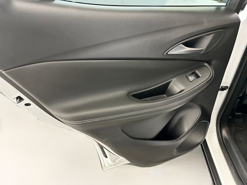 Used 2025 Buick Encore GX Preferred image 26